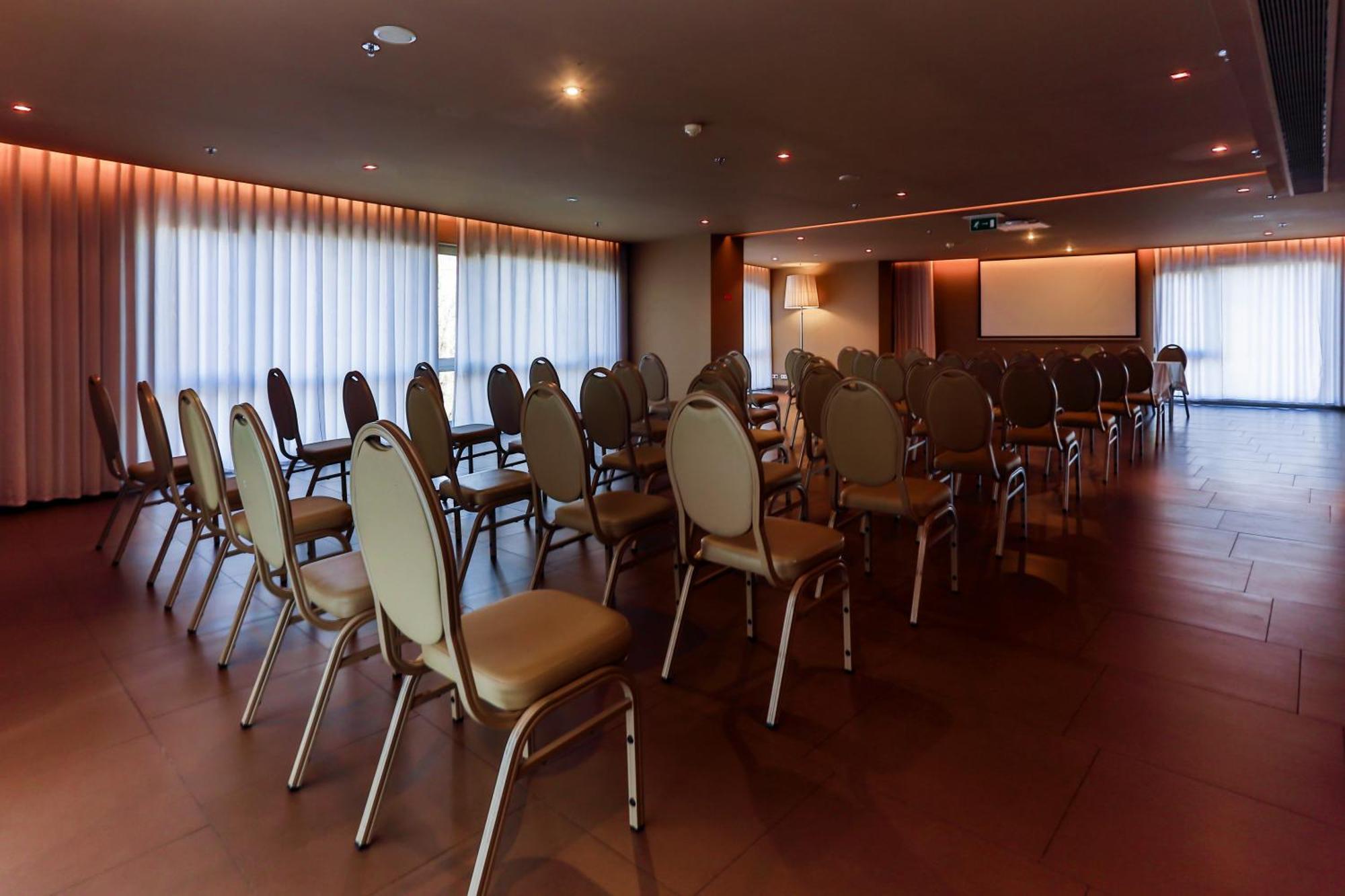 Golden Tulip Sao Joao Da Madeira Hotel Екстер'єр фото